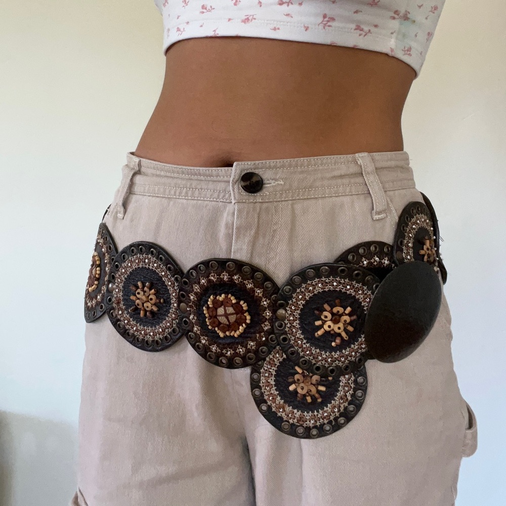 Chicos leather circle belt